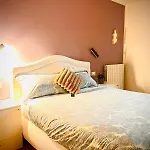 Апартаменты Elegant In The Historic Center *