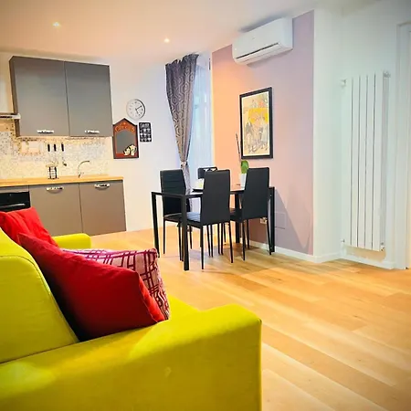 Elegant In The Historic Center * Verbania