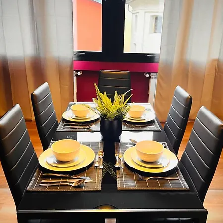 Elegant In The Historic Center Apartman Verbania