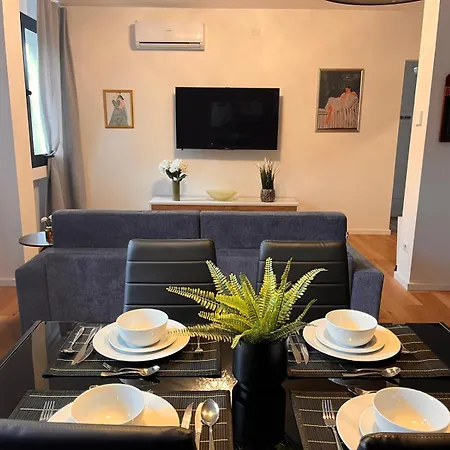Apartment Eleganti In Centro Storico Verbania