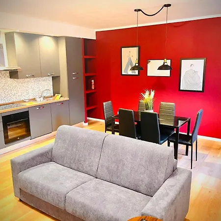 Eleganti In Centro Storico Apartment *
