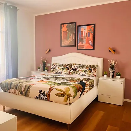 Eleganti In Centro Storico Apartment *