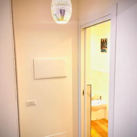 Apartment Eleganti In Centro Storico Verbania