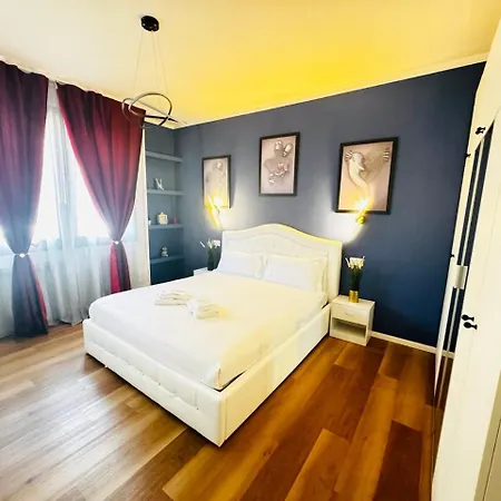 Elegant In The Historic Center Апартаменты *